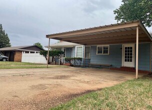 4805 12th St in Lubbock, TX - Building Photo - Building Photo