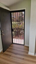 16599 Caminito Vecinos, Unit 1 in San Diego, CA - Building Photo - Building Photo