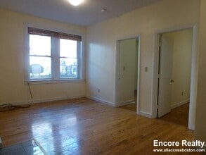 145 Endicott St in Boston, MA - Foto de edificio - Building Photo