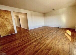 19 Columbus Ave in Belleville, NJ - Building Photo - Building Photo