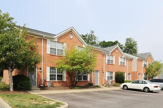 GREENS OF TURFWAY in Florence, KY - Building Photo - Building Photo