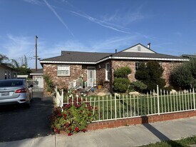 12223 S Sunnybrook Ln in Whittier, CA - Building Photo