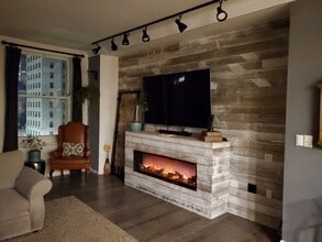 306 4th Ave, Unit 603 in Pittsburgh, PA - Foto de edificio - Building Photo