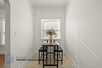 426 S. New Hampshire in Los Angeles, CA - Building Photo - Building Photo