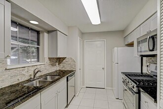 2403 Tinechester Dr in Humble, TX - Building Photo - Building Photo