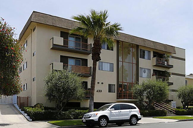 Gramercy Townhomes in Los Angeles, CA - Foto de edificio - Building Photo