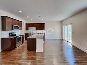 2360 S Wild Horse Way in Bluffdale, UT - Building Photo - Building Photo