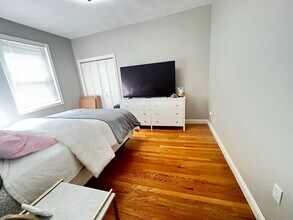 123 Forest St, Unit 1 in Medford, MA - Building Photo - Building Photo