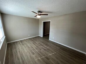 3009 Clover Dr in Mesquite, TX - Building Photo - Building Photo