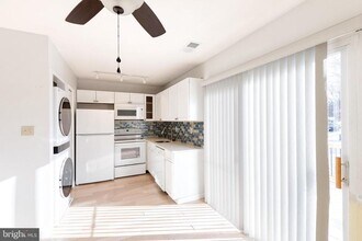 1615 Fendall Ct in Crofton, MD - Building Photo - Building Photo