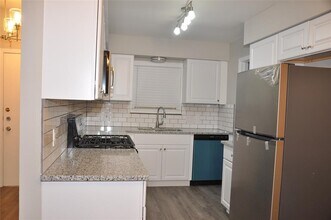 11802 Argonne Forest Trail in Austin, TX - Building Photo - Building Photo