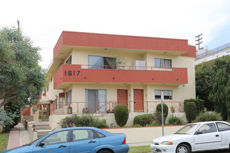 1617 Glendon Ave in Los Angeles, CA - Building Photo - Primary Photo