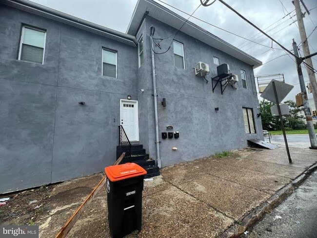 701 W 6th St in Chester, PA - Building Photo - Building Photo