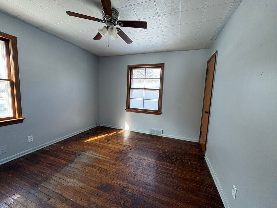 16914 Maple Heights Blvd in Maple Heights, OH - Building Photo