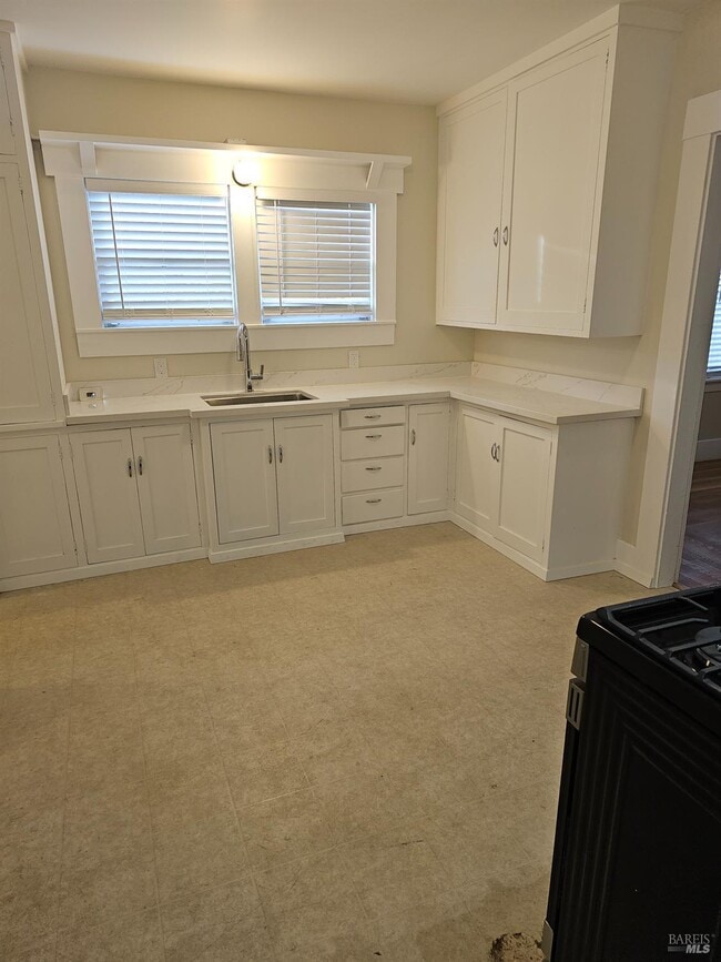 412 Lincoln St in Santa Rosa, CA - Building Photo - Building Photo