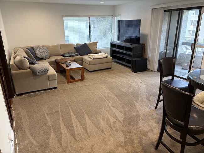5705 Friars Rd, Unit 49 in San Diego, CA - Building Photo - Building Photo