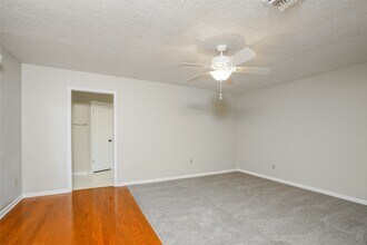 12502 Olympia Dr in Houston, TX - Foto de edificio - Building Photo