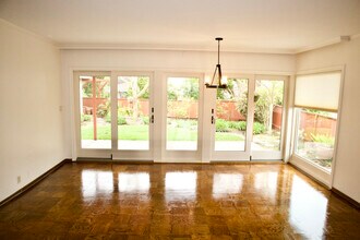 6044 Mossbank Dr in Rancho Palos Verdes, CA - Building Photo - Building Photo