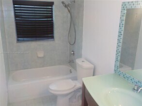 18840 NW 2nd St in Pembroke Pines, FL - Building Photo - Building Photo