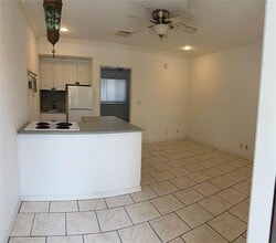 211 Malverne Rd in West Palm Beach, FL - Foto de edificio - Building Photo