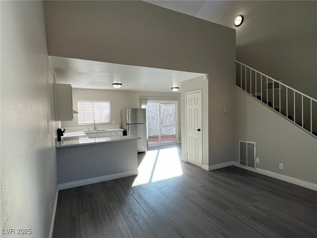 5237 Garden Ln in Las Vegas, NV - Building Photo - Building Photo