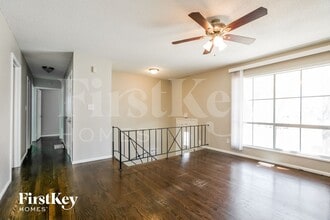 2020 Belmont Blvd in Independence, MO - Foto de edificio - Building Photo