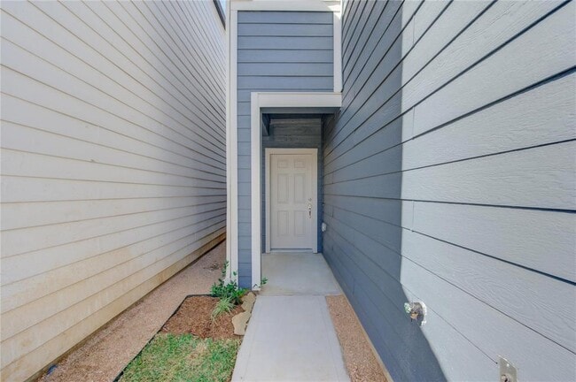 1709 Summerlyn Ter Dr in Houston, TX - Building Photo - Building Photo