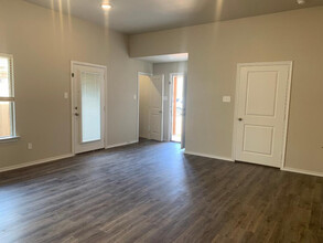 1404 15th St in Shallowater, TX - Building Photo - Building Photo