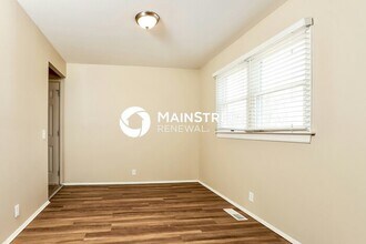 3063 Aberdeen Dr in Florissant, MO - Building Photo - Building Photo