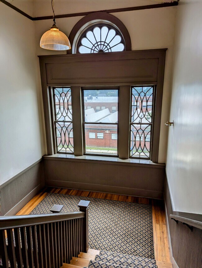 926 Southbridge St in Worcester, MA - Building Photo - Building Photo