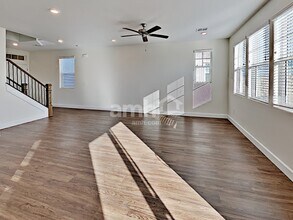 8128 Inhibition Ct in Las Vegas, NV - Building Photo - Building Photo