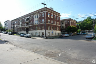 Knickerbocker in Spokane, WA - Foto de edificio - Building Photo