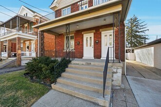 2905 Robertson Ave, Unit #1 in Cincinnati, OH - Foto de edificio - Building Photo