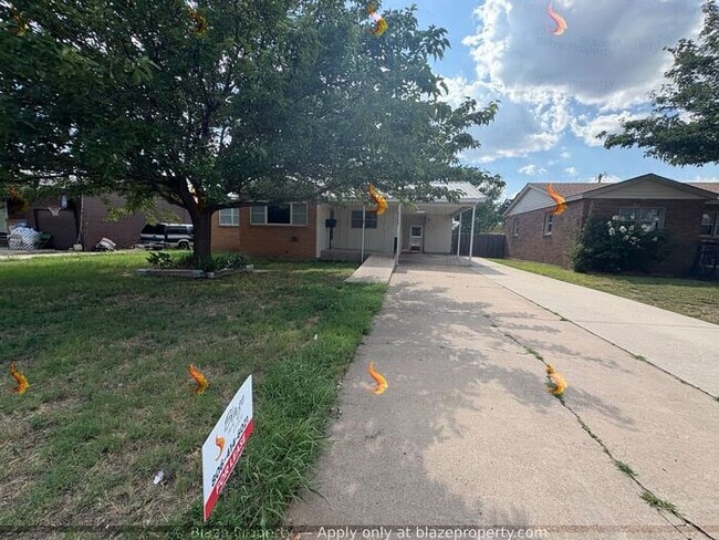 property at 2708 S Woodland St