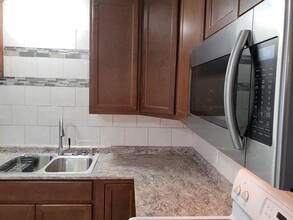 5825 Balsam Rd, Unit 2 in Madison, WI - Building Photo - Building Photo