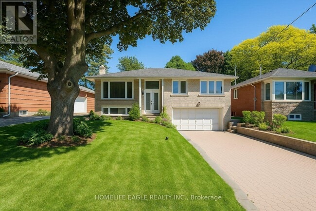 property at 33 Summer Hts