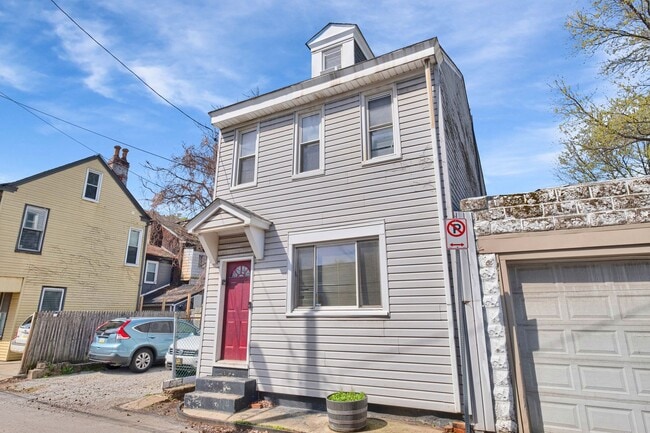 17 Cunliffe Wy in Pittsburgh, PA - Building Photo - Building Photo