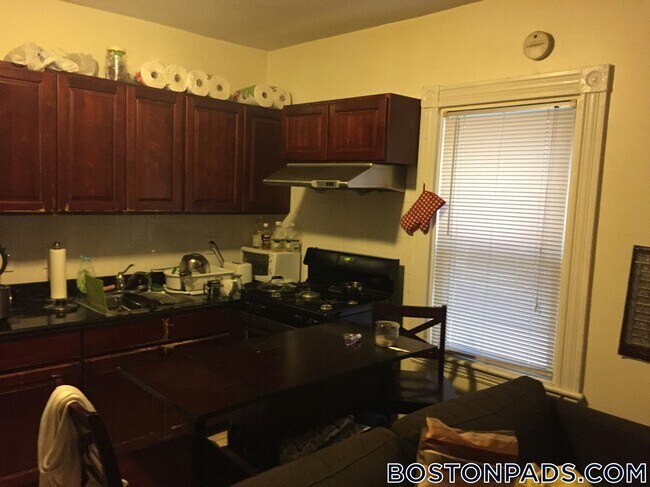 3 Warwick St in Boston, MA - Building Photo - Building Photo