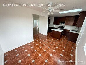 2585 Deauville St in San Diego, CA - Building Photo - Building Photo
