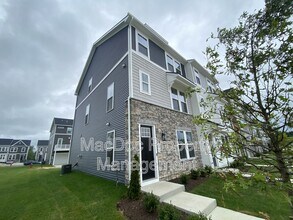 4815 Jackson Vlg Pkwy in Fredericksburg, VA - Building Photo - Building Photo