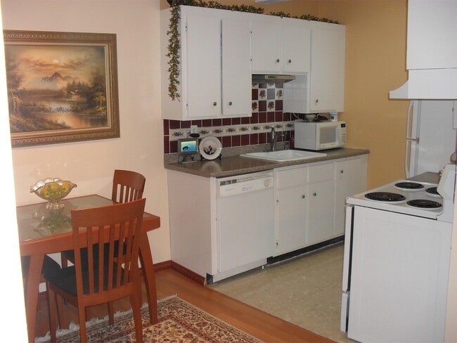 7 Cypress Rd in Boston, MA - Building Photo - Building Photo