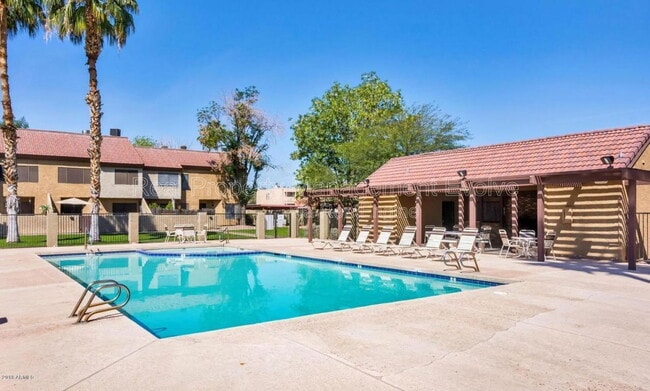 property at 2040 S Longmore