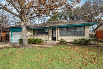 3121 Crest Ridge Dr in Dallas, TX - Building Photo - Building Photo