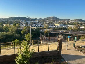 470 Caliper Wy in San Marcos, CA - Building Photo - Building Photo