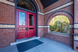 27 Hillside Pl in New Britain, CT - Building Photo - Building Photo