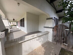 1410 W Main St in Visalia, CA - Building Photo - Building Photo