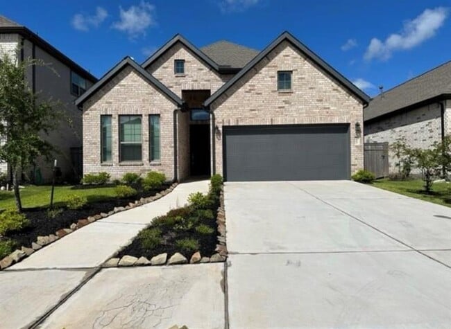 property at 1907 Waters Branch Dr