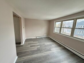 271 Lexington Ave, Unit Unit 2 in Jersey City, NJ - Building Photo - Building Photo