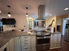 608 SW 80th Blvd in Gainesville, FL - Building Photo - Building Photo