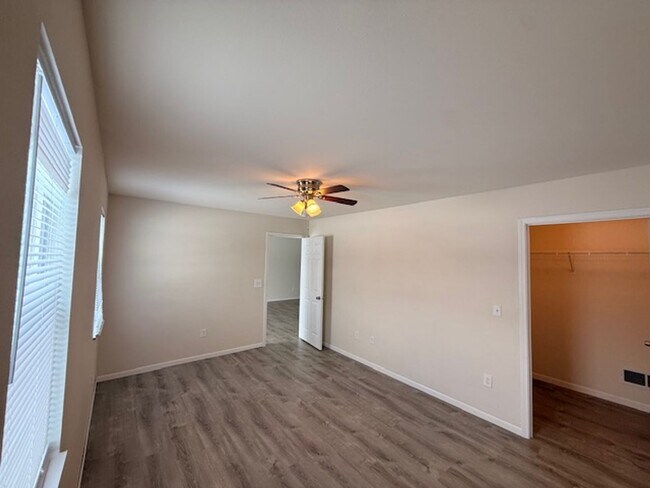 3122 Barrington Pl in Plover, WI - Building Photo - Building Photo